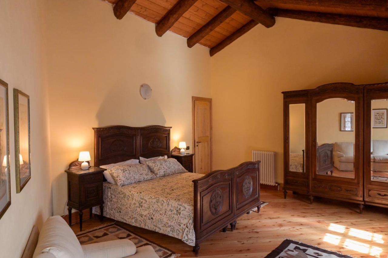 La Casa Del Castellano Hotel Cinzano Eksteriør billede